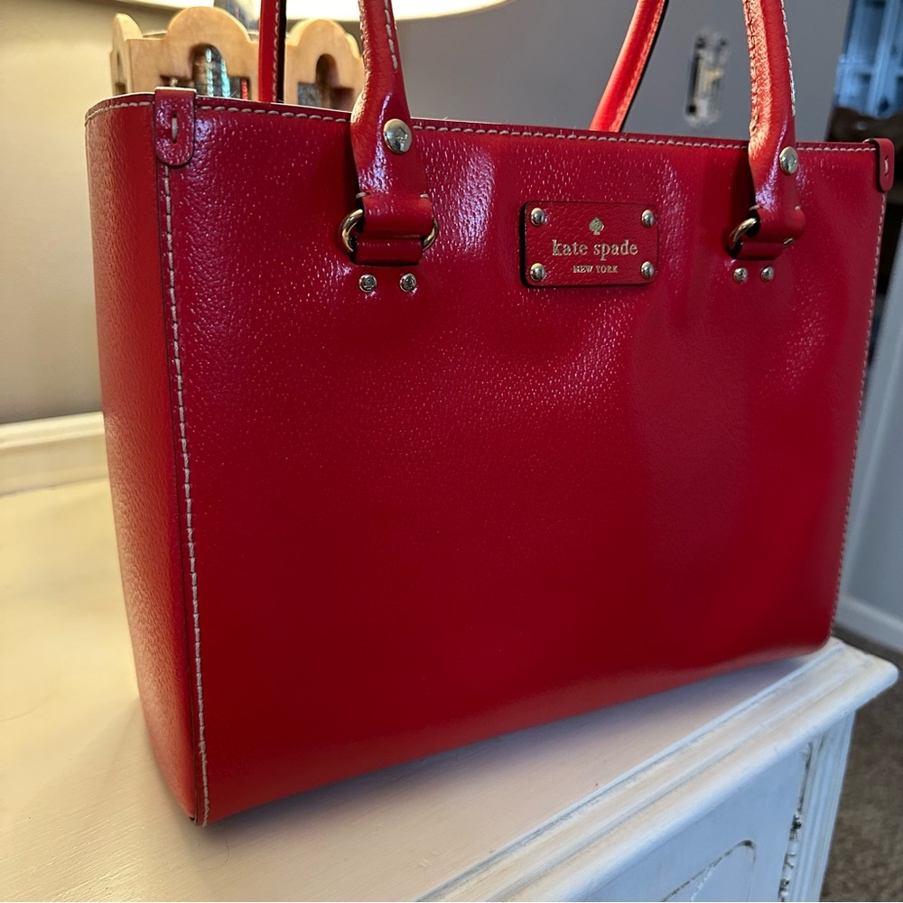 Kate Spade Purse - Picture 2 of 6